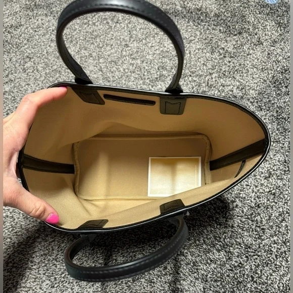 New Michael Kors small black tote bag - Picture 3 of 4